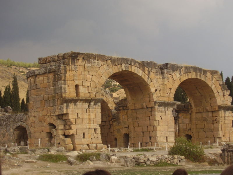 herapolis antik kent hamamı