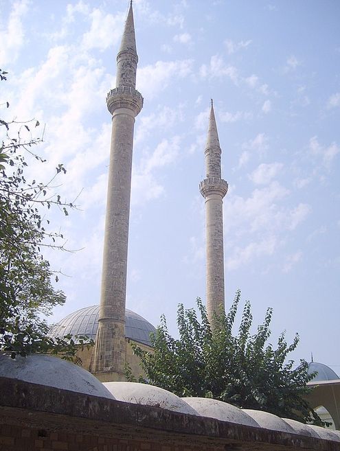yeni adana çifte minare camii resimi